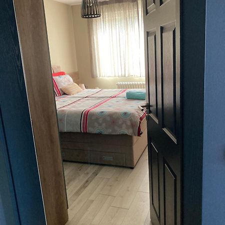 Mihajlovik Lux Apartment In Heart Of Skopje Eksteriør billede